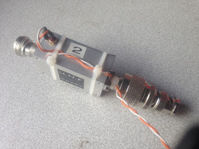 Amplificateur HF 0.3W 800-900 mhz